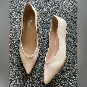 NEW- kitten‎ heel Pointed Shoes for Women